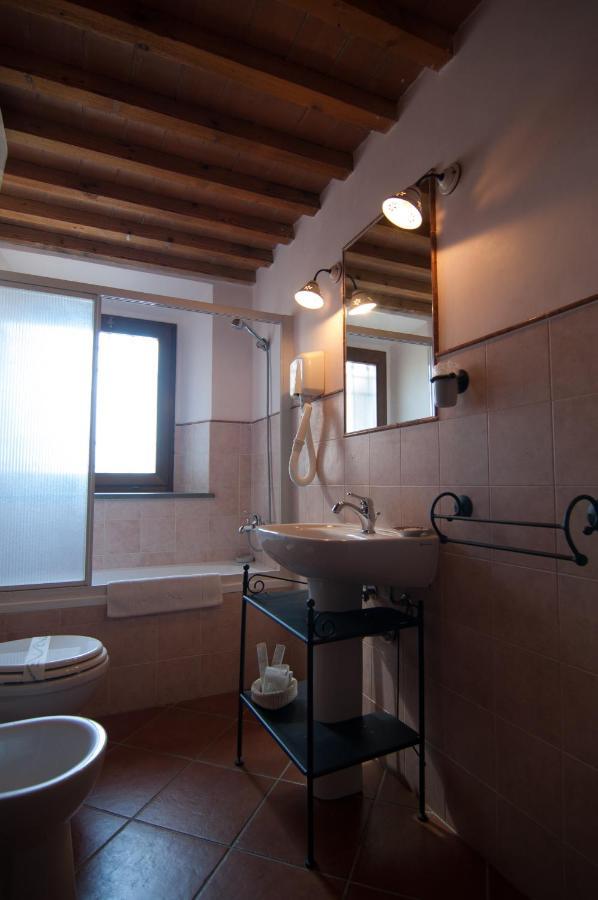 Arpaderba B&B Ливорно Экстерьер фото